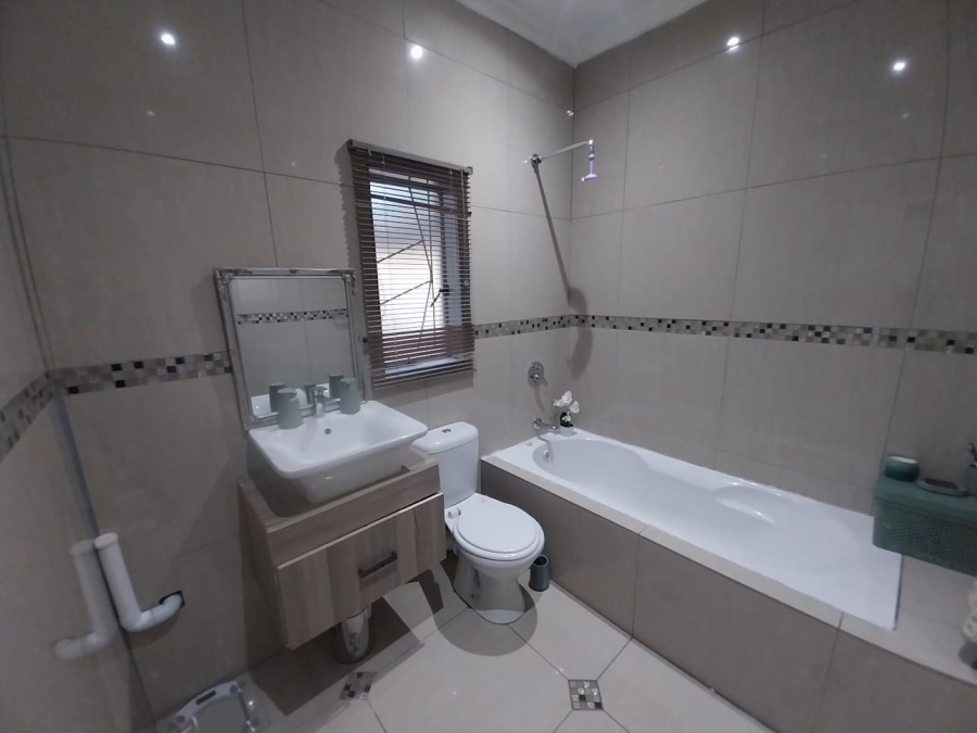 3 Bedroom Property for Sale in Bayswater Free State